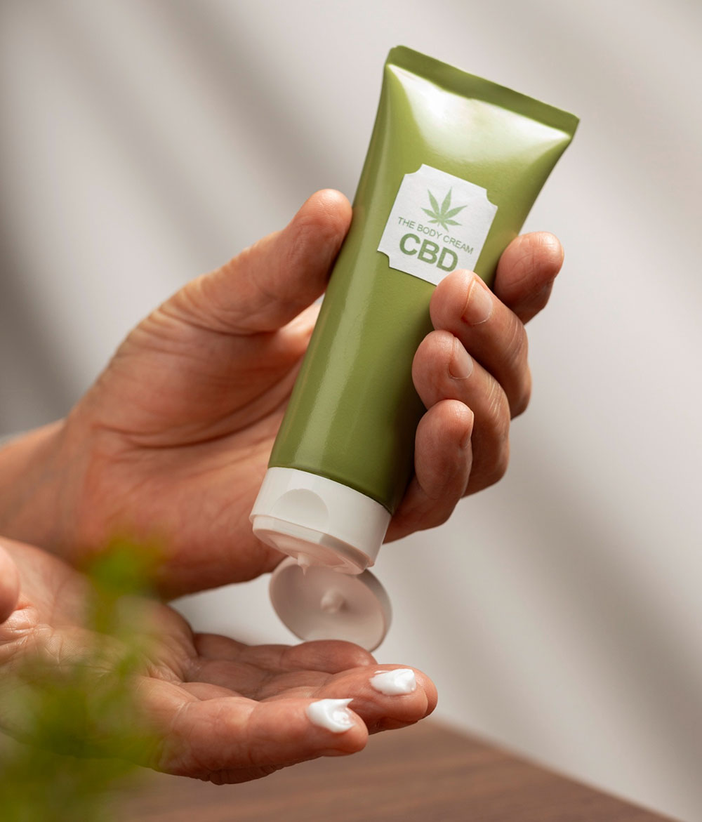 Deep Moisture Facial Cleanser for Dry Skin - Image 2
